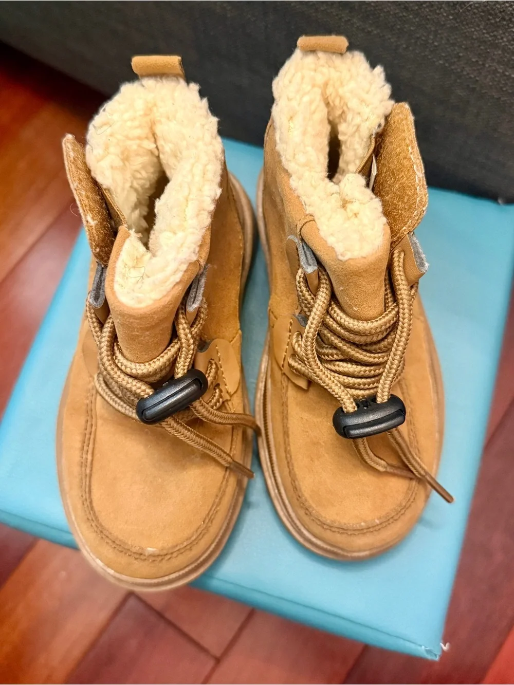 Tan lace-up sherpa boots